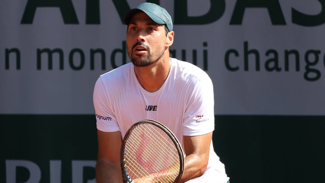 Romboli vence principais favoritos em Nottingham, Demoliner também vai à semi