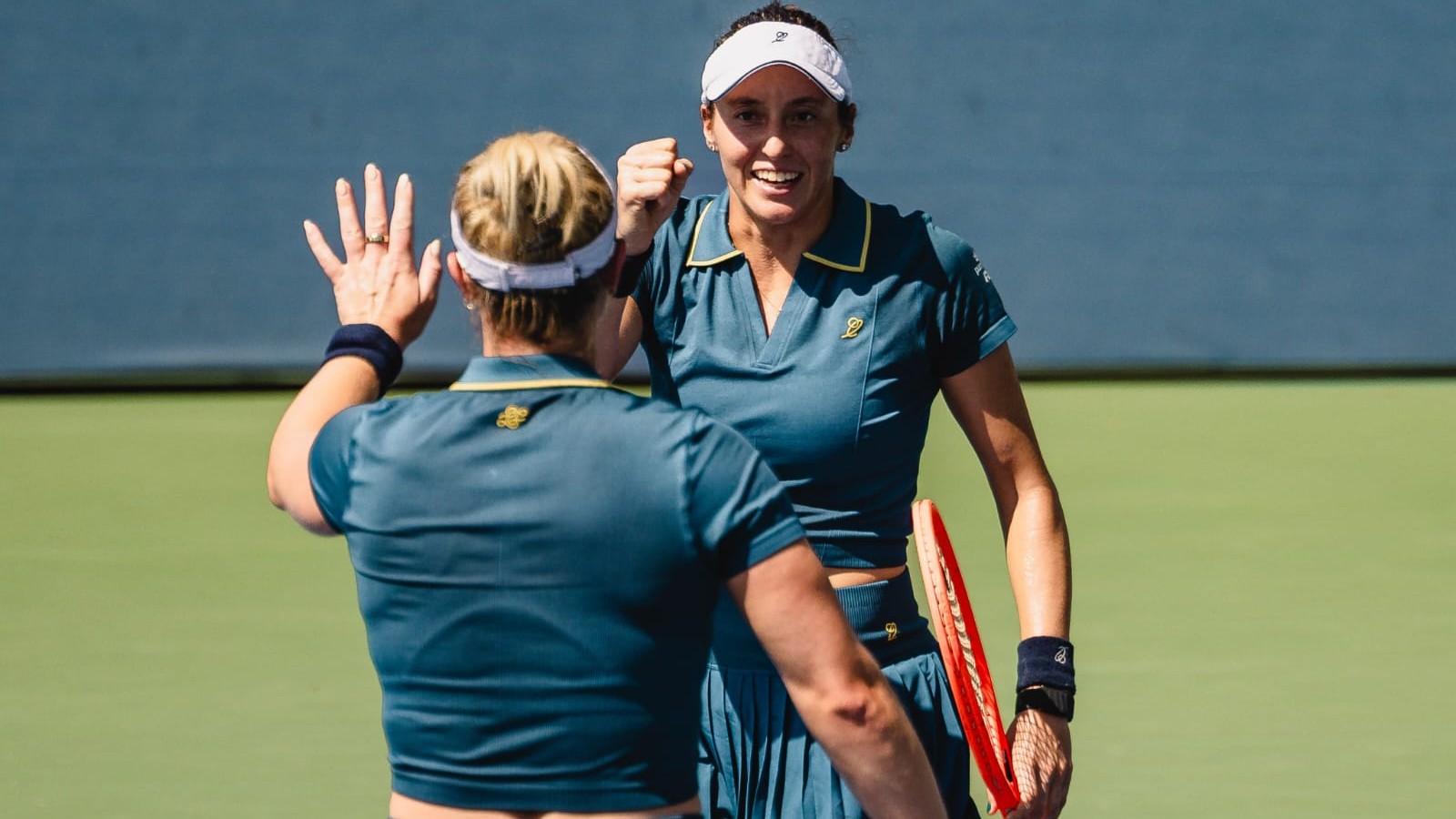 Luísa Stefani vai à semifinal do US Open com Dabrowski e garante melhor ranking da carreira