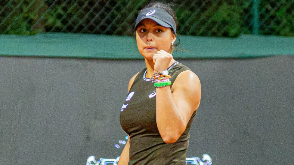 Naná vence top 200 em Curitiba e disputa inédita quartas de WTA 125