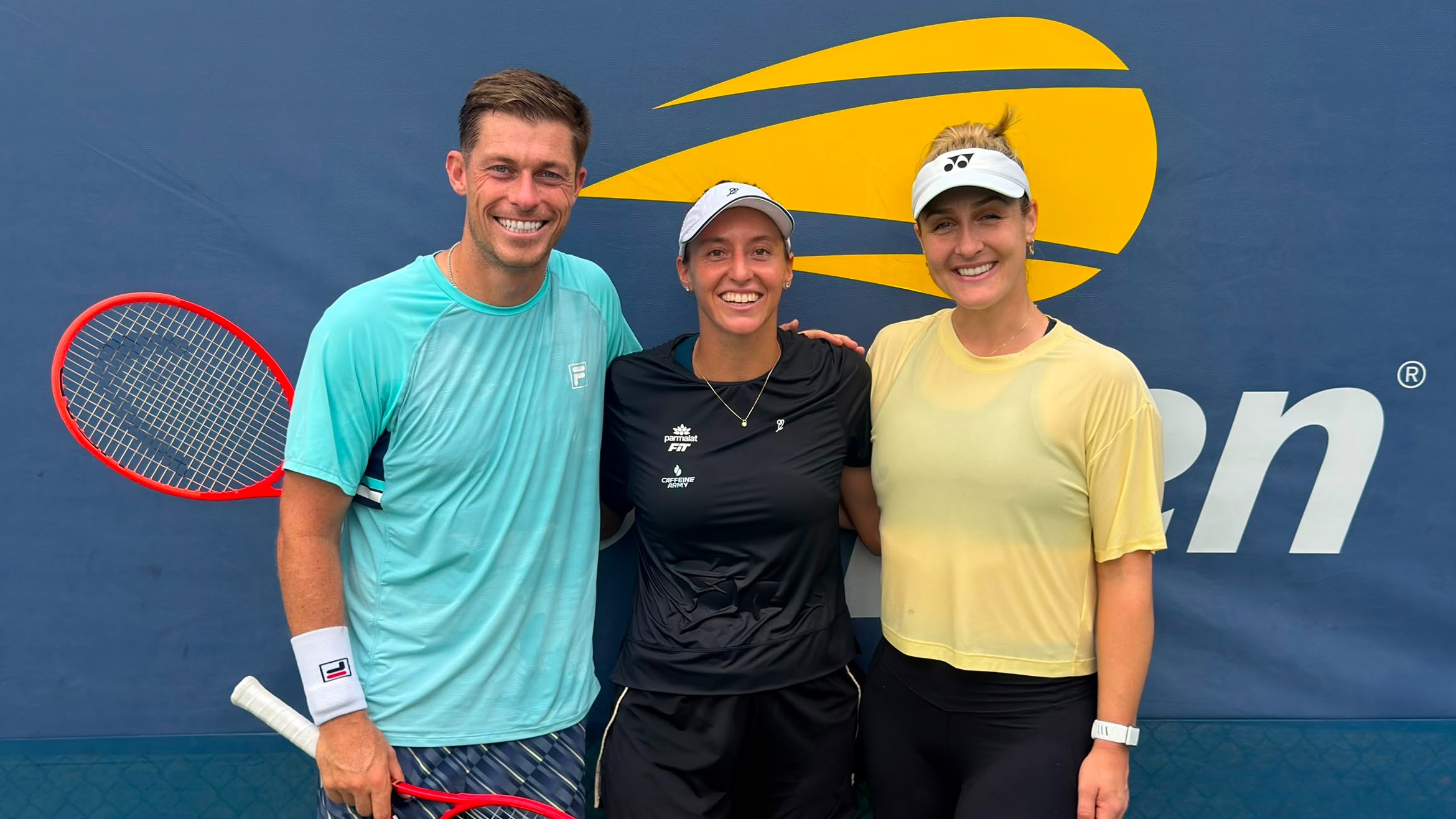 Luísa Stefani chega ao US Open e faz 1° treino com Dabrowski e Skupski