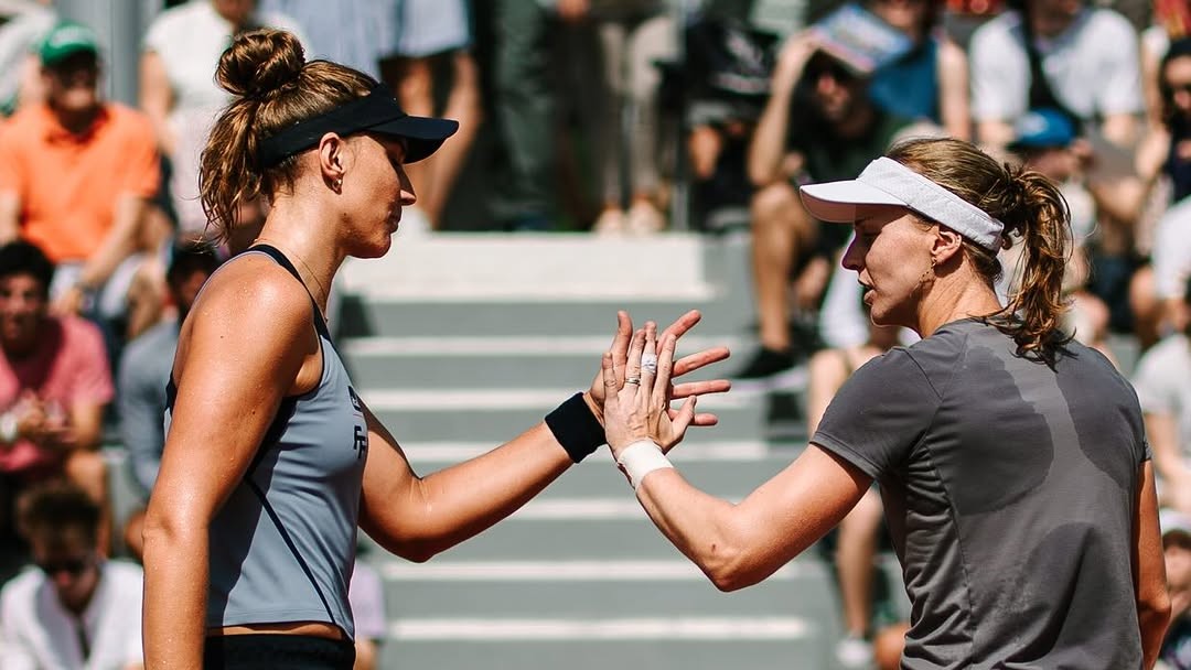 Bia para nas oitavas de duplas em Roland Garros e segue para o quali de Queen's