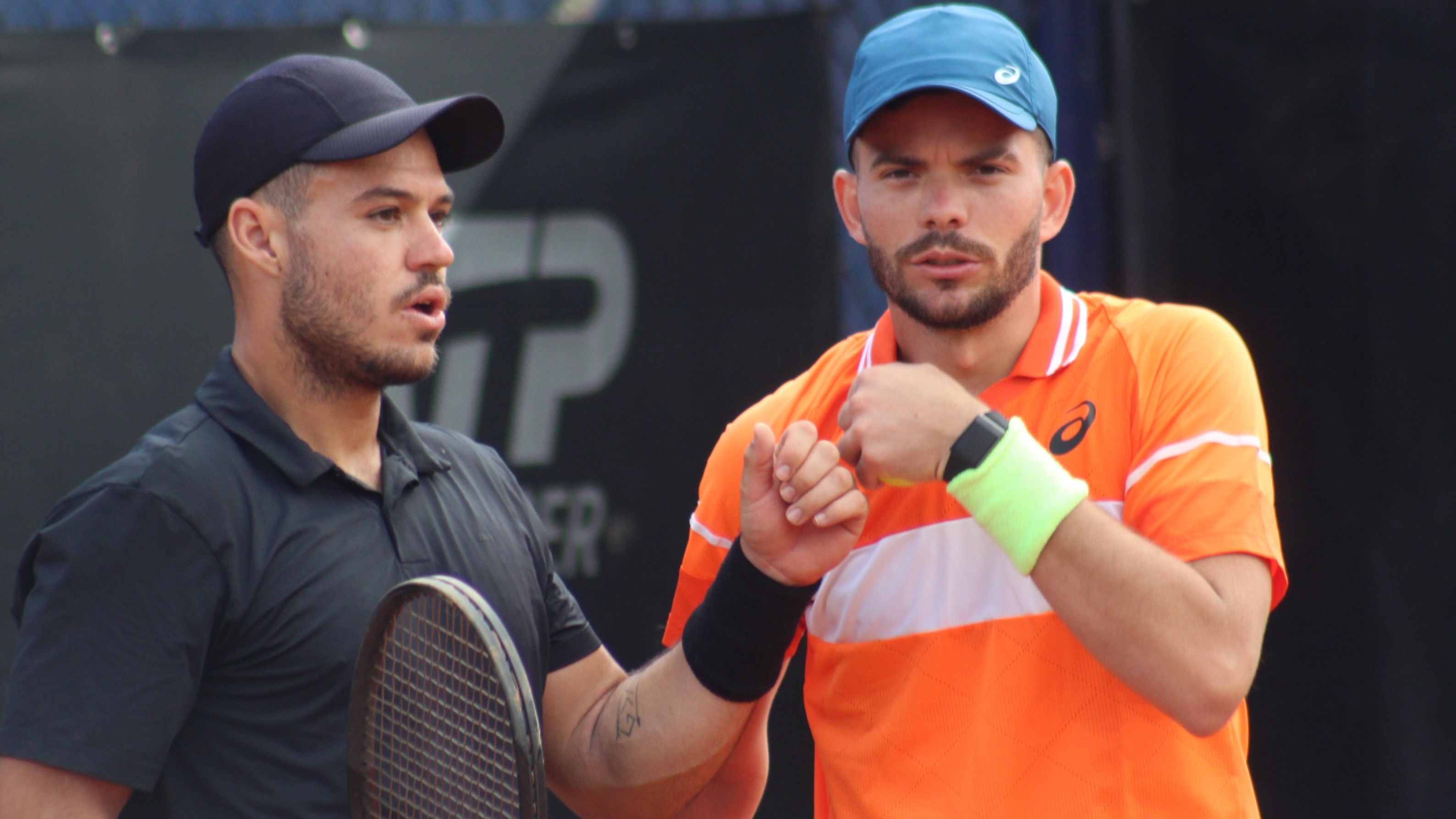 Bruno Cardoso e Natan Rodrigues estreiam bem e fazem quartas de duplas em Challenger argentino