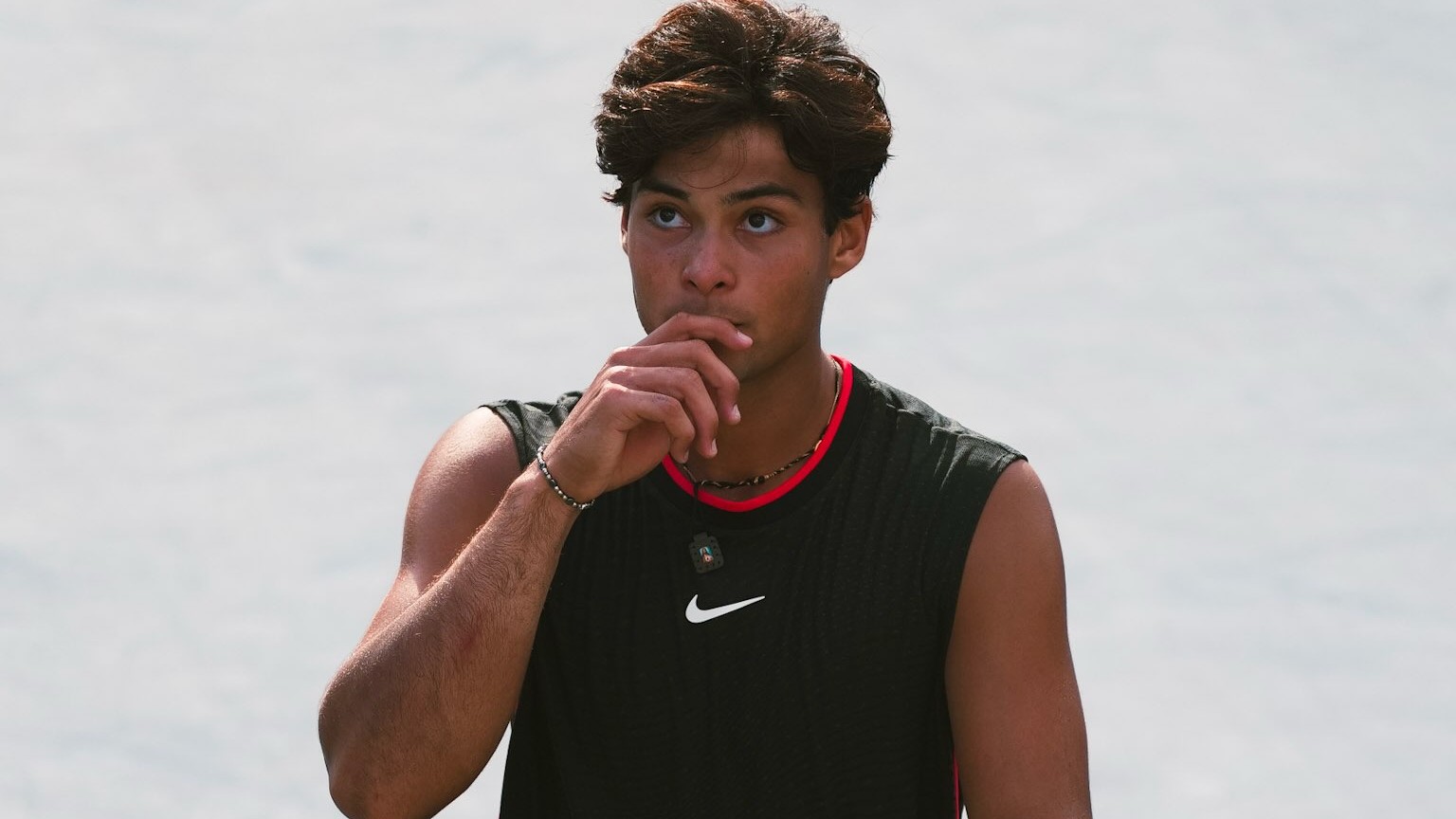 Guto tem 3 match-points, salva 4, mas é superado por anfitrião em batalha na final do US Open