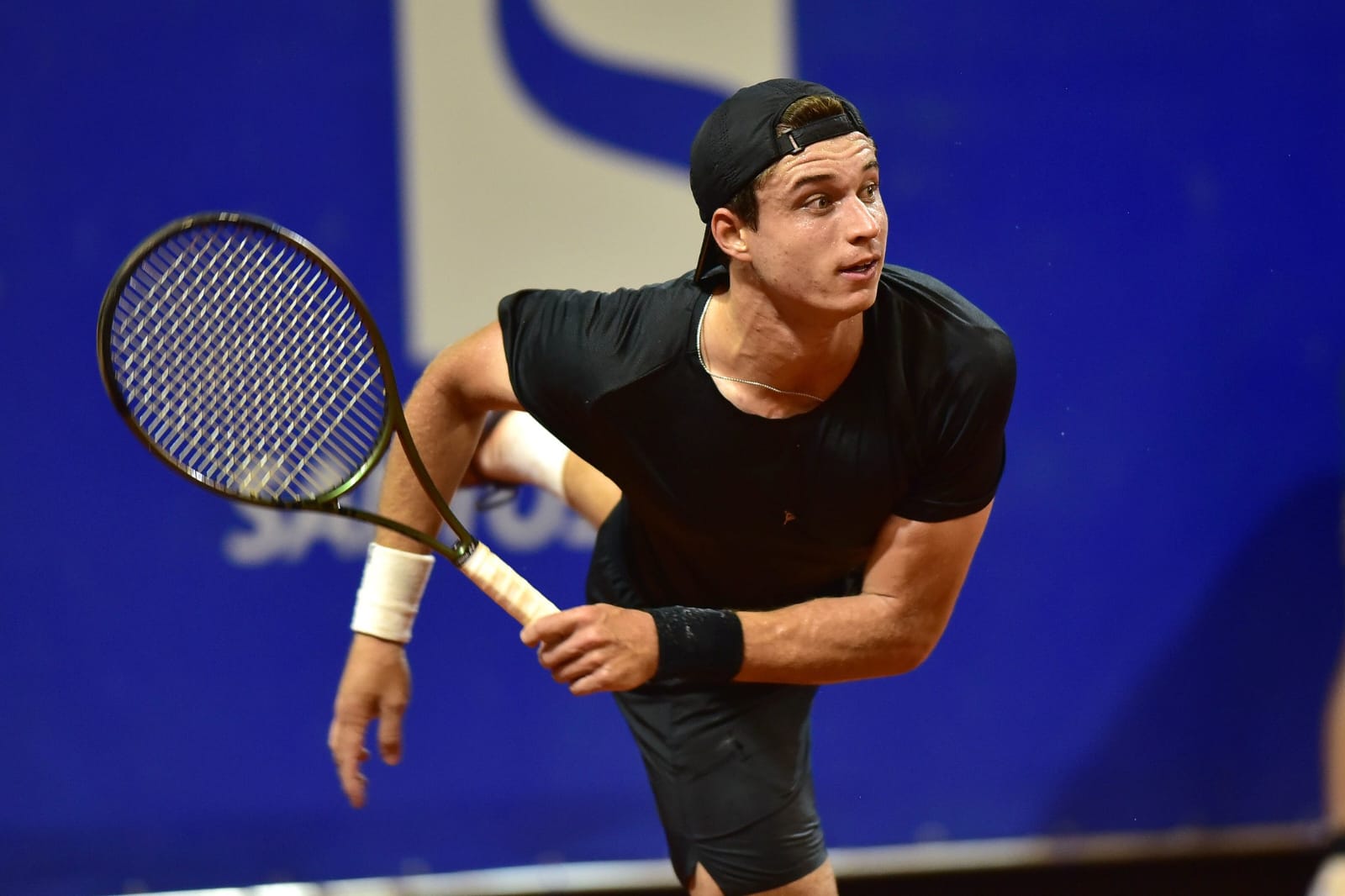 Schiessl vence confronto brasileiro e vai às oitavas no Challenger de Santos