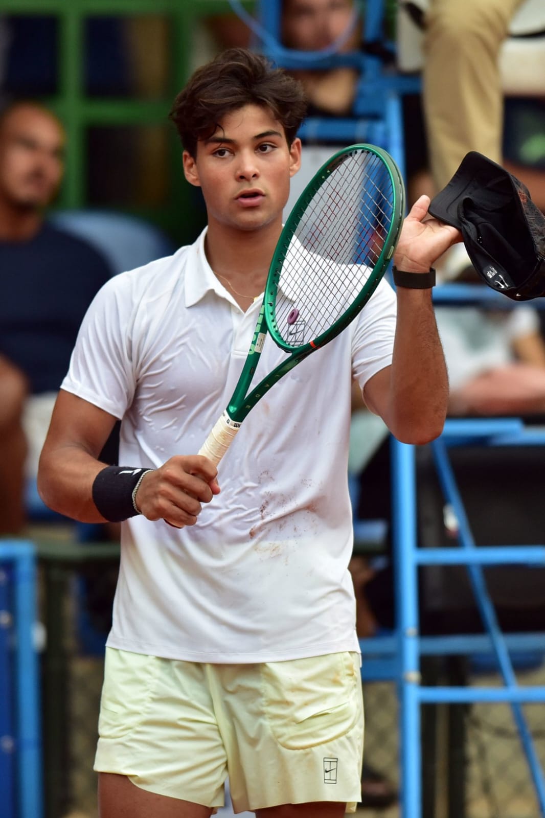 Guto cai no tie-break do 3° set e para nas quartas em Reggio Emilia