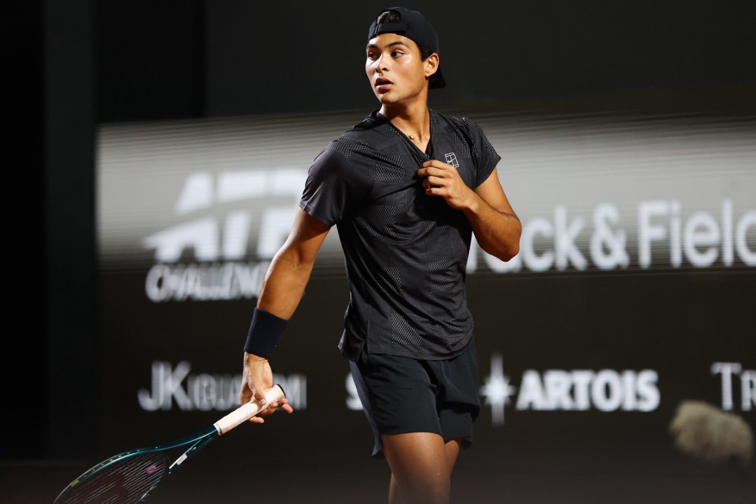 Programação desta quarta-feira em Santos terá vários brasileiros em simples e duplas