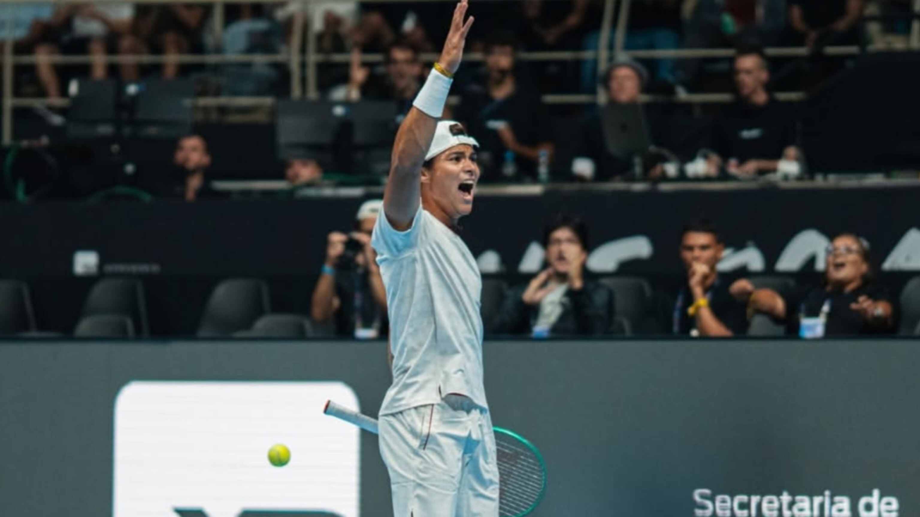 GUTO MIGUEL ESTREIA COM ÓTIMA VITÓRIA NO CHALLENGER DE KINGSTON