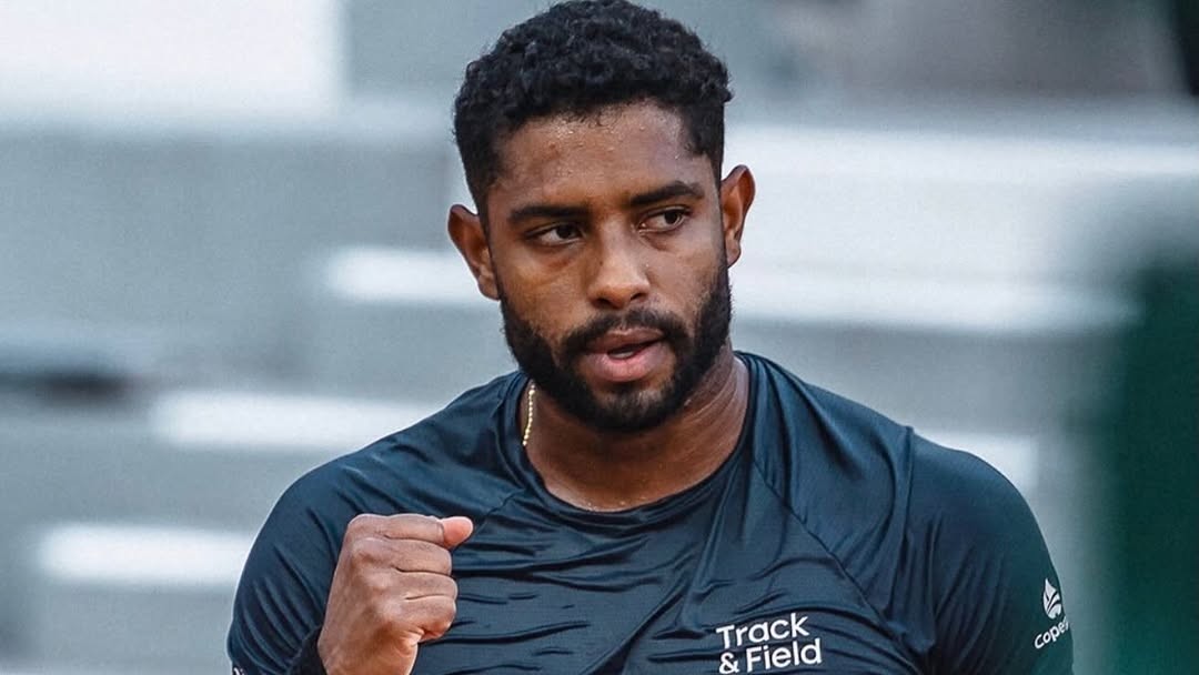 JOÃO LUCAS REIS ESTREIA COM VITÓRIA E AVANÇA ÀS OITAVAS EM CHALLENGER ALEMÃO