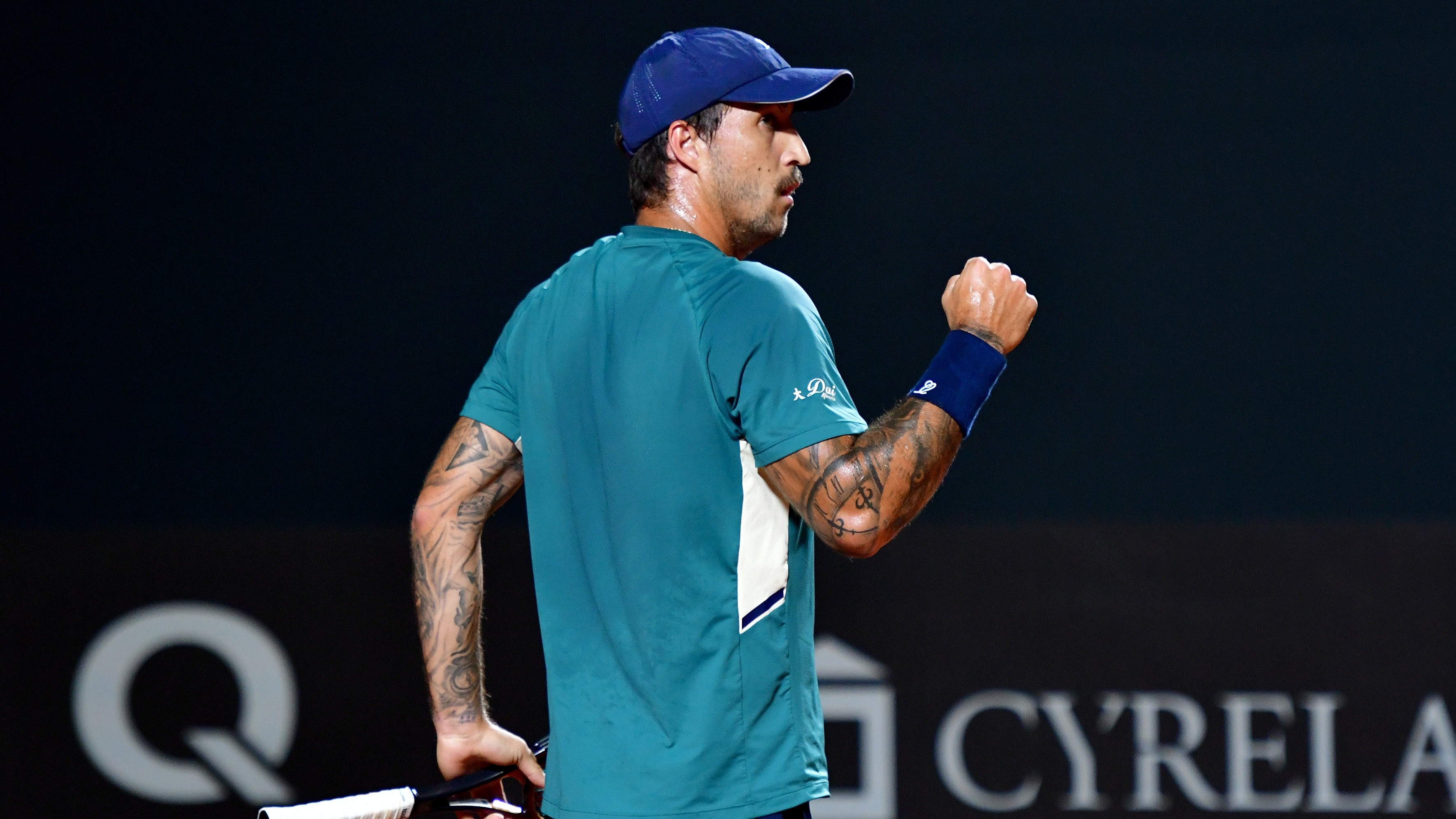 FELIPE MELIGENI VENCE DUELO BRASILEIRO EM QUITO E AVANÇA ÀS OITAVAS