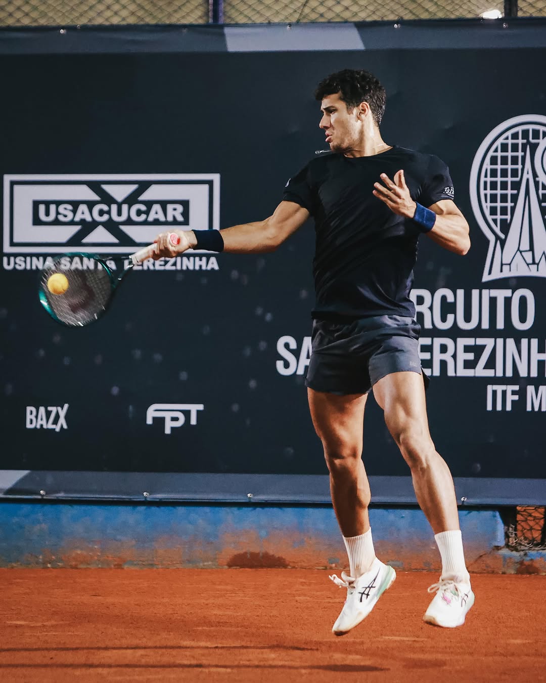 Alves, Leite, Almeida e Gava estão nas quartas em itf paranaense