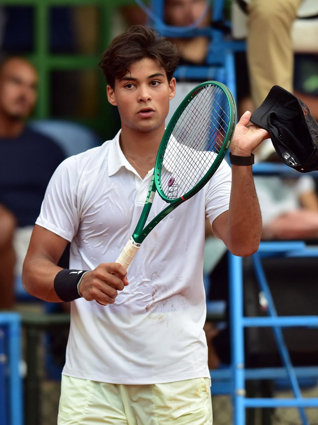 Guto Miguel entra no top 1000 da ATP pela primeira vez aos 17 anos